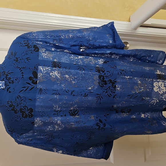 SALON STUDIO Blue sheer Floral Button-Up Blouse - XL - Picture 2 of 4